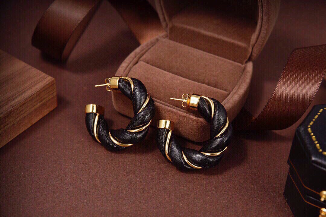 Bvlgari Black Earrings - 18K Yellow Gold