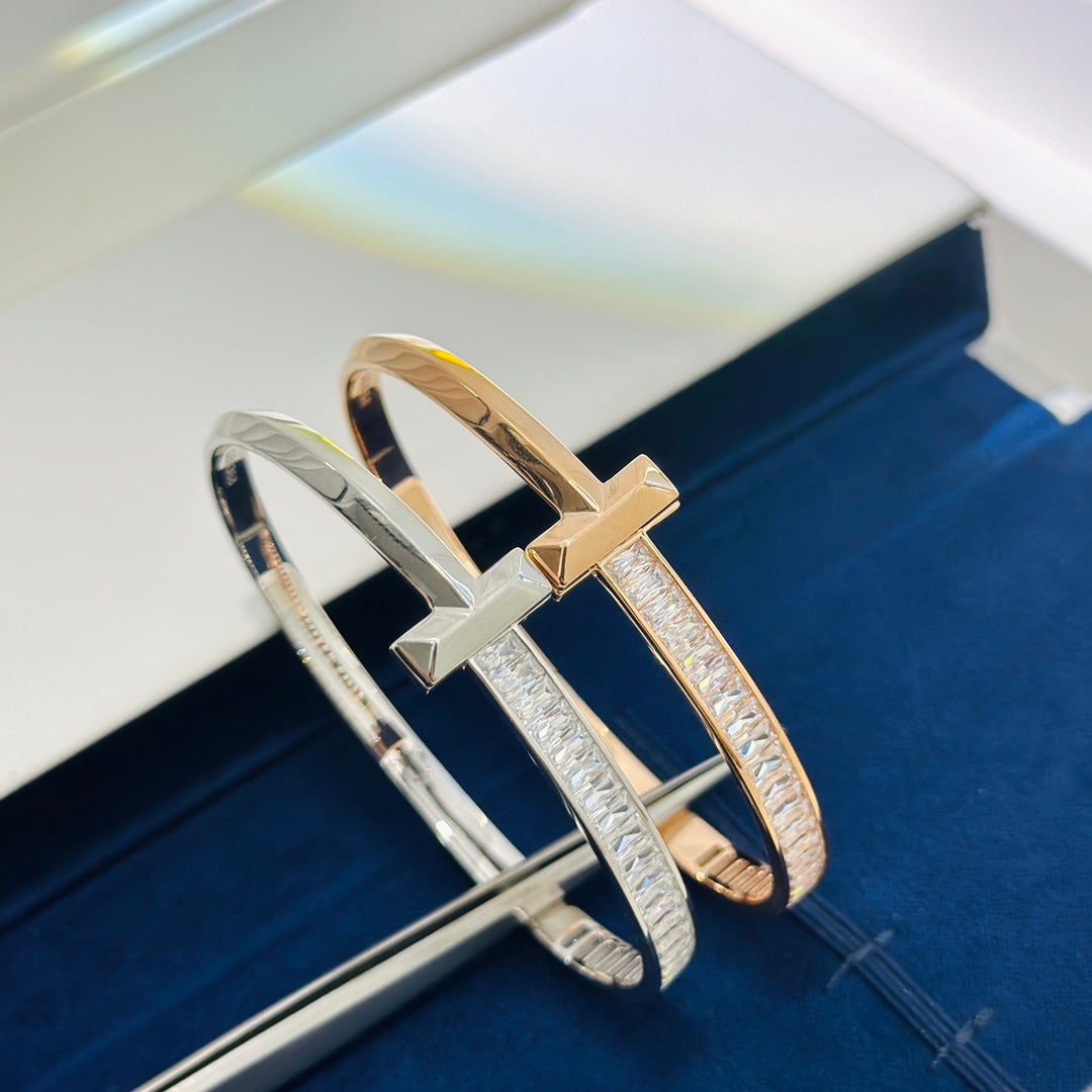 T1 Wide Moissanite Hinged Bracelet - 18K Gold