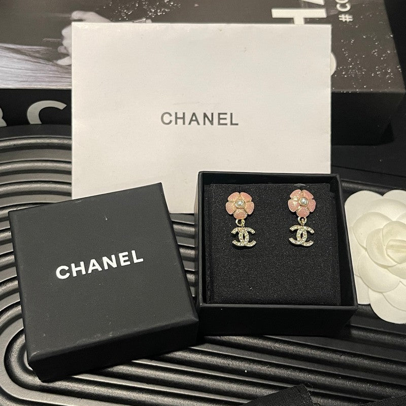 Chanel 26C Pink Camellia Diamond Earrings - 18K Yellow Gold