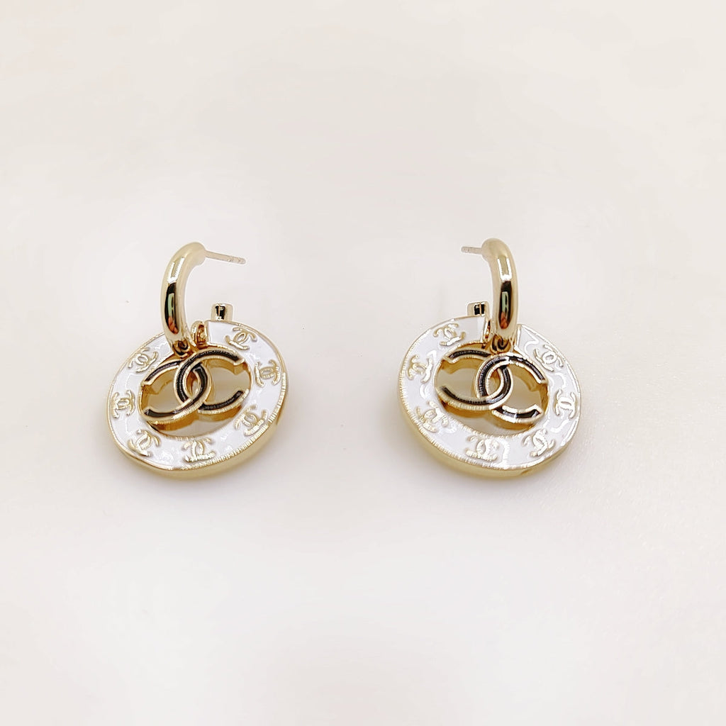 Chanel Circle Earrings - 18K Yellow Gold