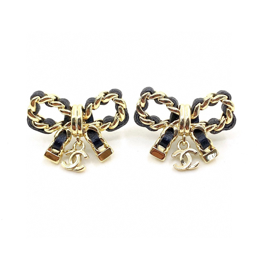 Chanel Bow Tie Strass Earrings - 18K Yellow Gold