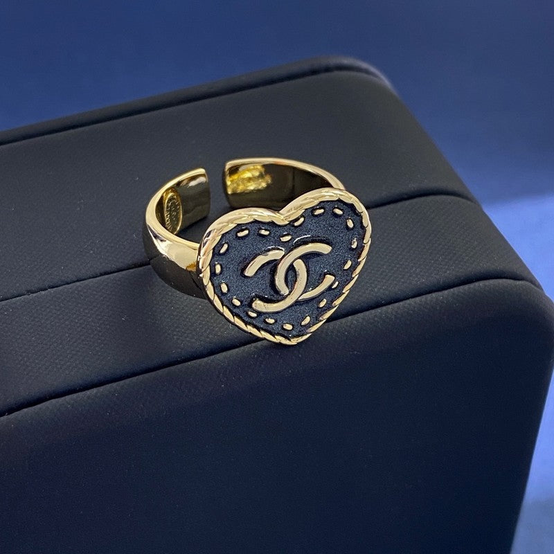 Chanel Black Open Ring - 18K Yellow Gold