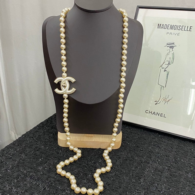 Chanel Pearl Chain Necklace