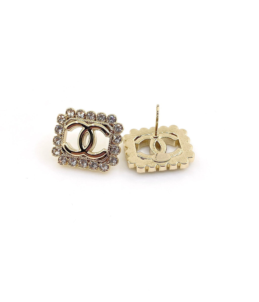 Chanel Square Pearl Earrings - 18K Yellow Gold