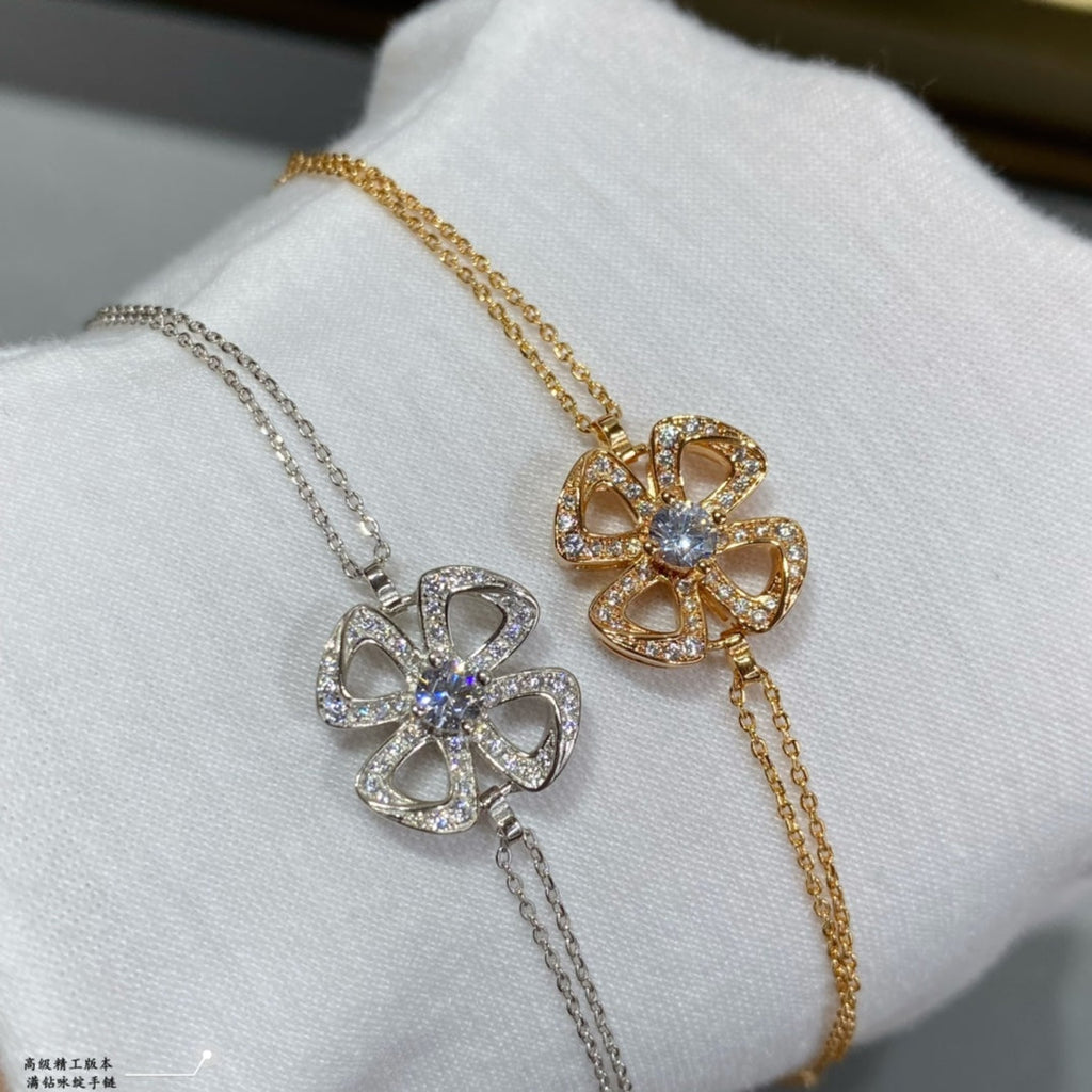 Fiorever Central Moissanite Bracelet - 18K Gold