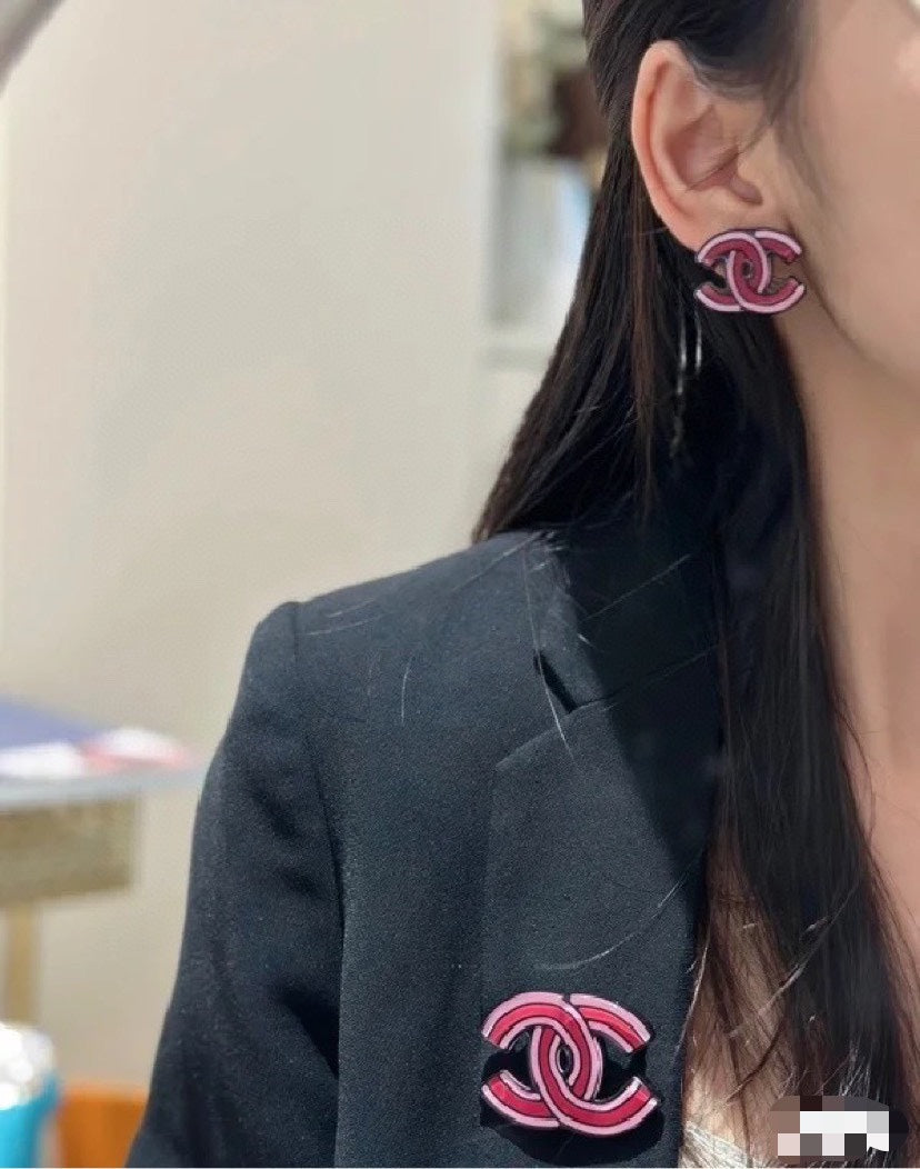 Chanel Pink Earrings - 18K Yellow Gold