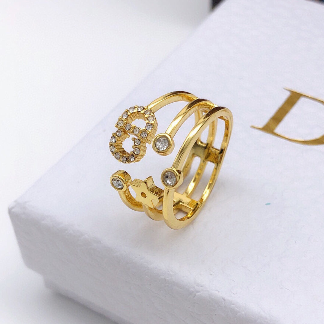 Dior Star Diamond Ring - 18K Yellow Gold
