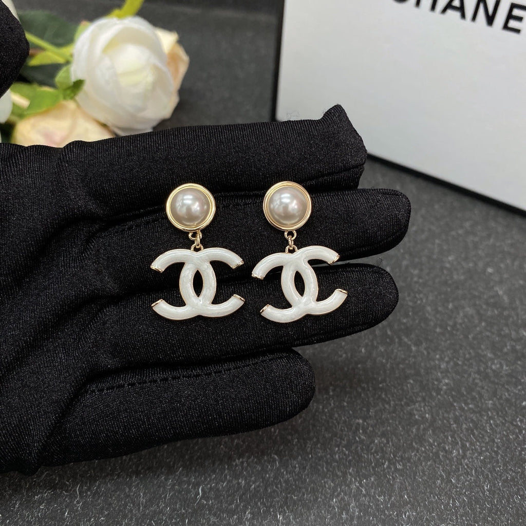Chanel White Pearl Earrings - 18K Yellow Gold