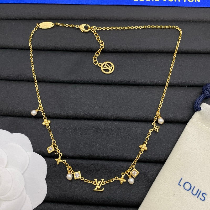 Louis Vuitton Pearl Gold Necklace