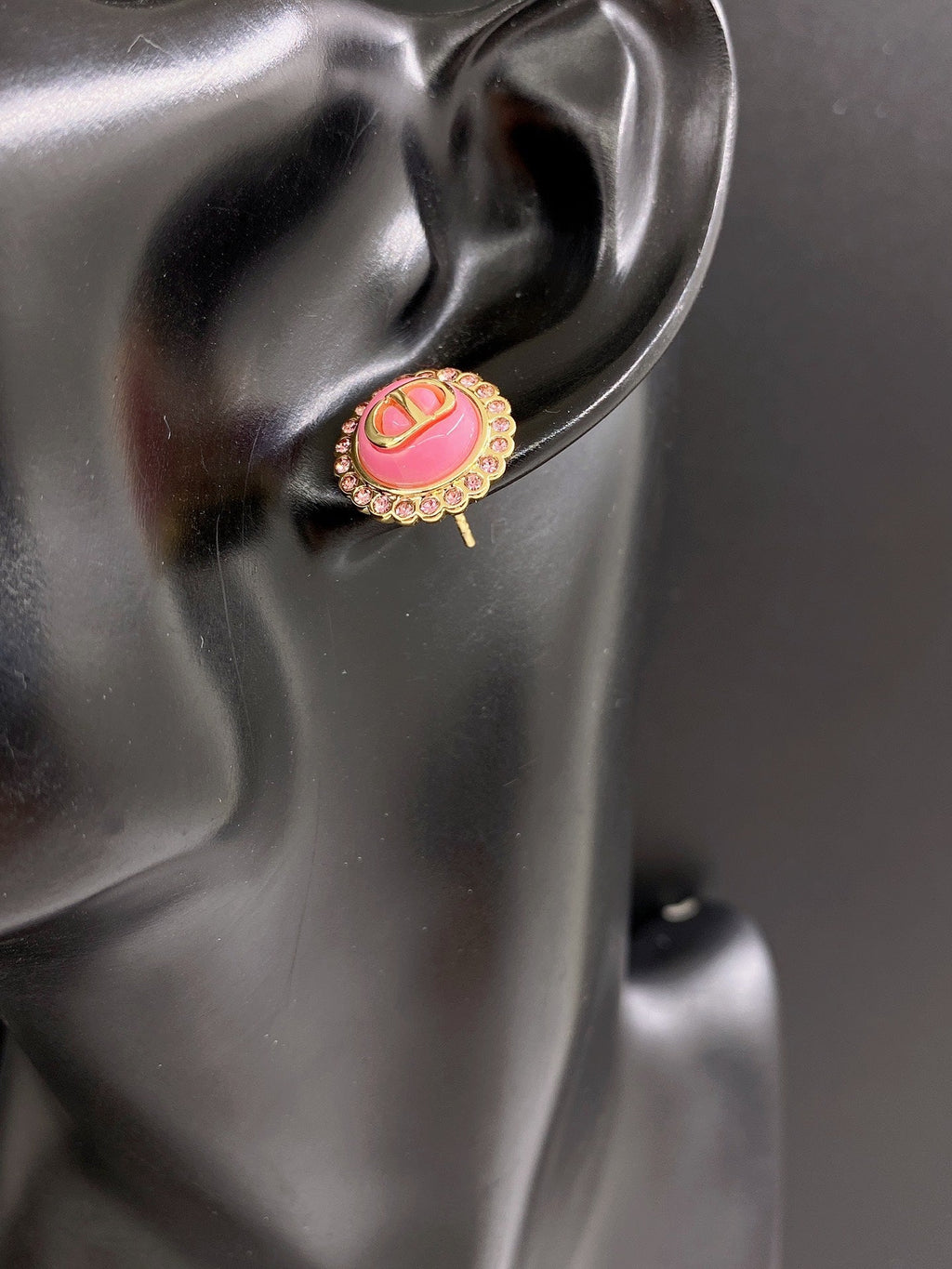 Chanel Pink Crystal Earrings - 2 cm Height - 18K Yellow Gold