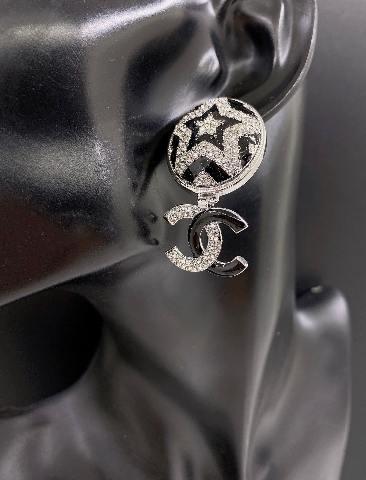 Chanel Diamond Earrings - 3.8 cm Height - 18K White Gold