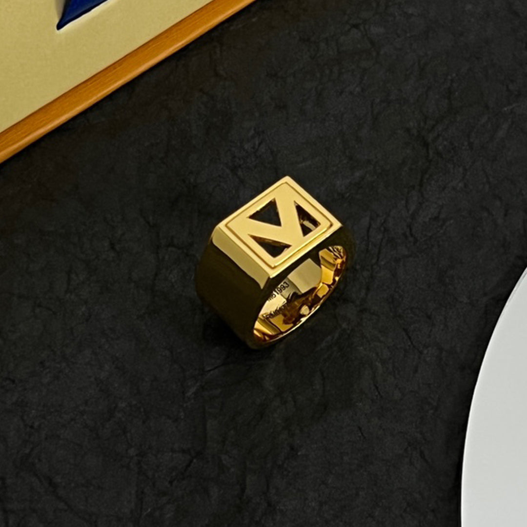 Louis Vuitton Vintage Ring - 18K Yellow Gold