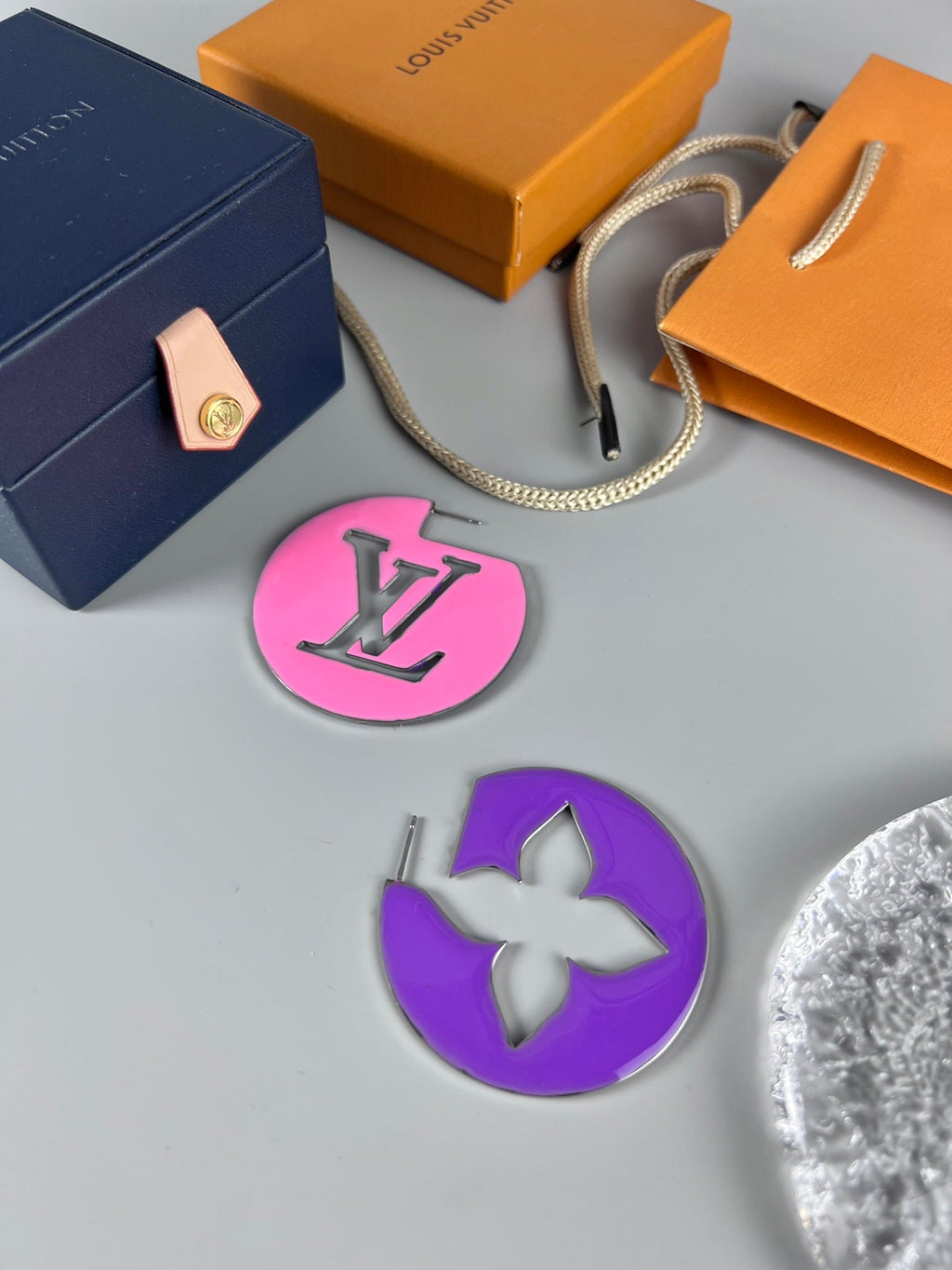 Louis Vuitton Perfect Match Pink/Purple Earrings - 18K Gold