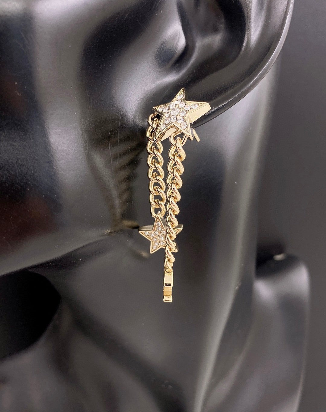 Chanel Star Diamonds Long Earrings - 18K Yellow Gold