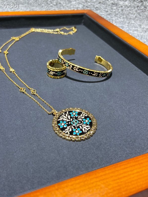 Gucci Double G Iconic Floral Pendant Necklace