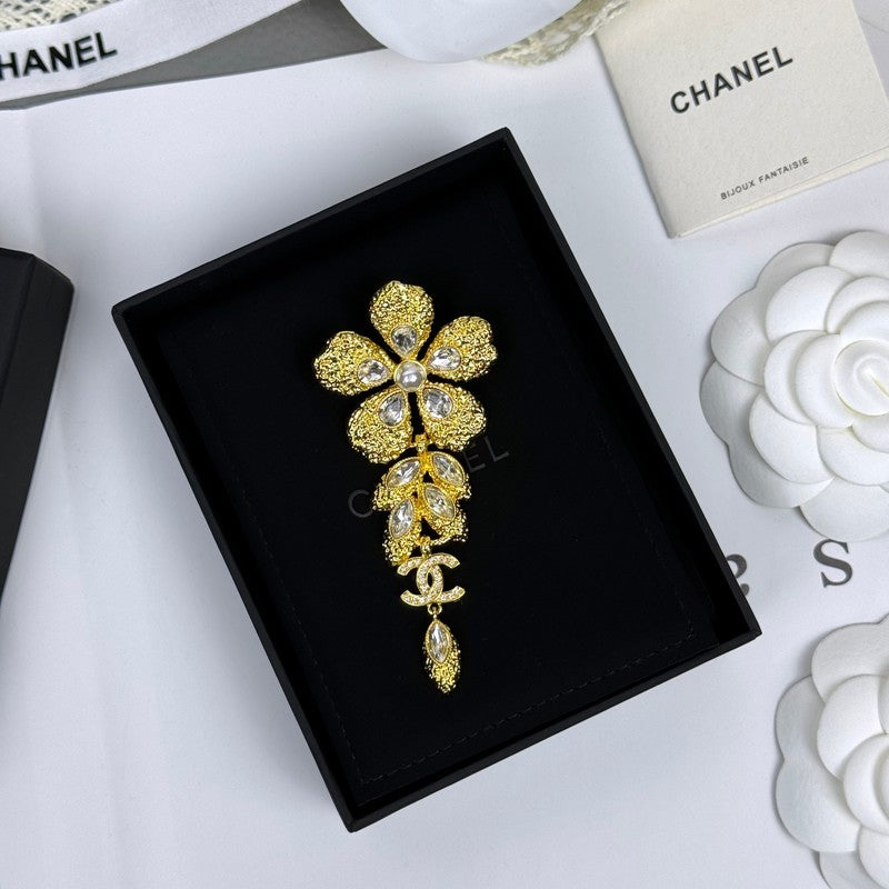 Chanel 26C Flower Crystal Drop Gold Brooch