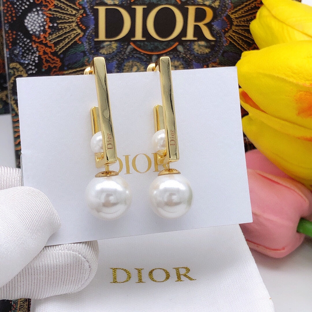 Dior Square Pearl Earrings