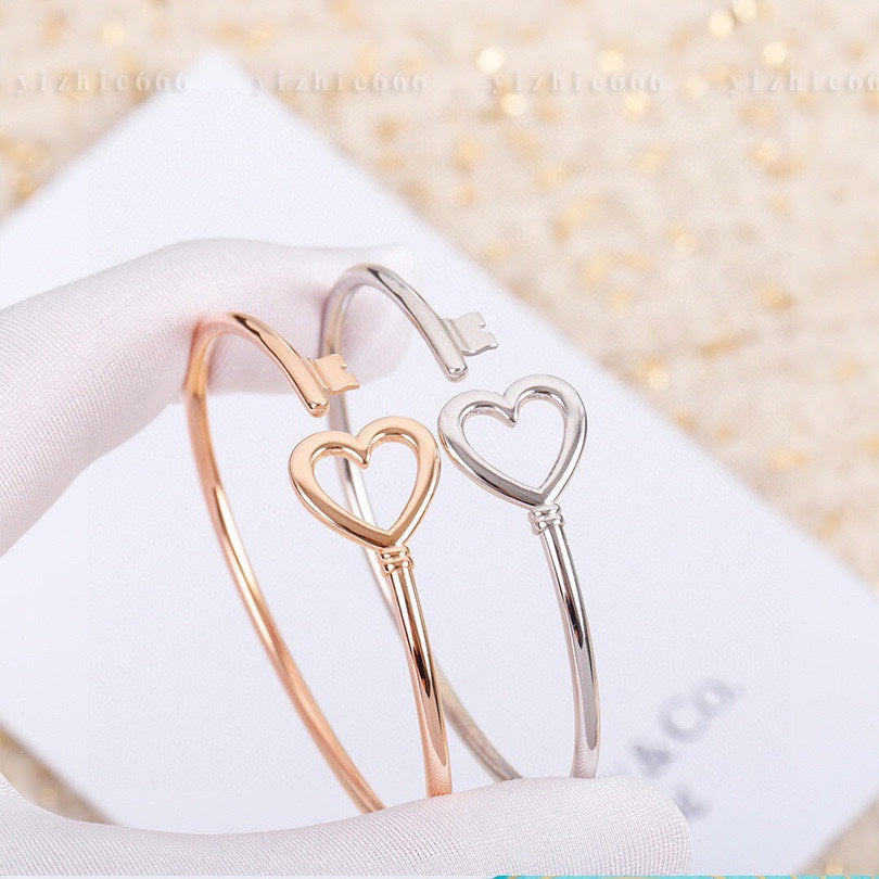 Tiffany Heart Key Wire Bracelet - 18K Gold