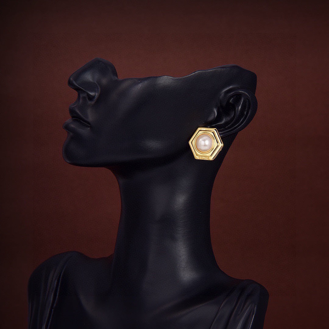 Celine Triomphe Pearl Earrings - 18K Yellow Gold