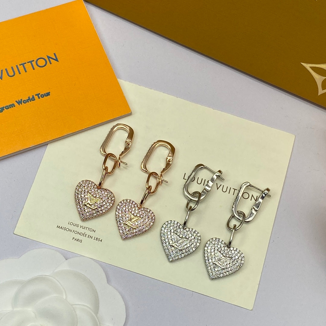 Louis Vuitton Diamond Heart Earrings - 18K Gold