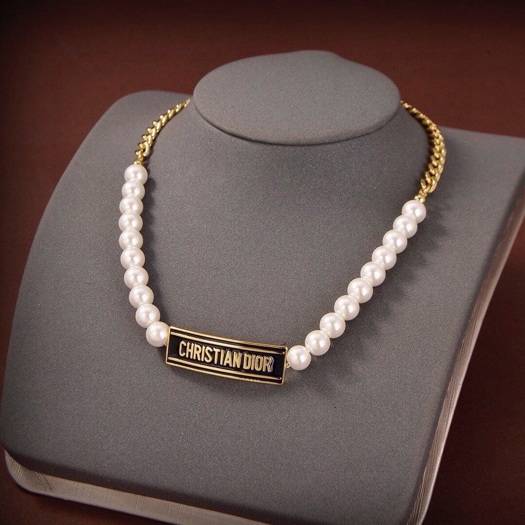 Dior 30 Montaigne Necklace