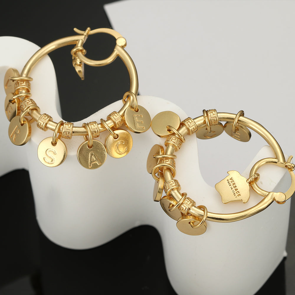 Vers Circle Earrings - 18K Yellow Gold