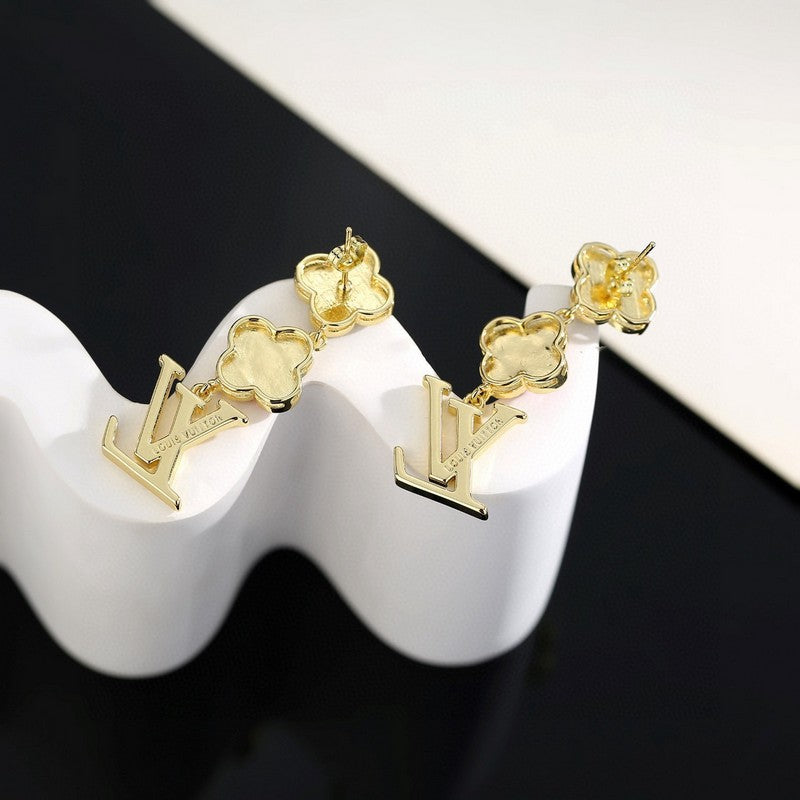Louis Vuitton Iconic Pink Crystal Earrings - 18K Gold