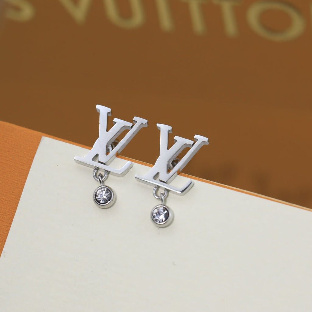 Louis Vuitton Diamond Earrings - 18K Gold