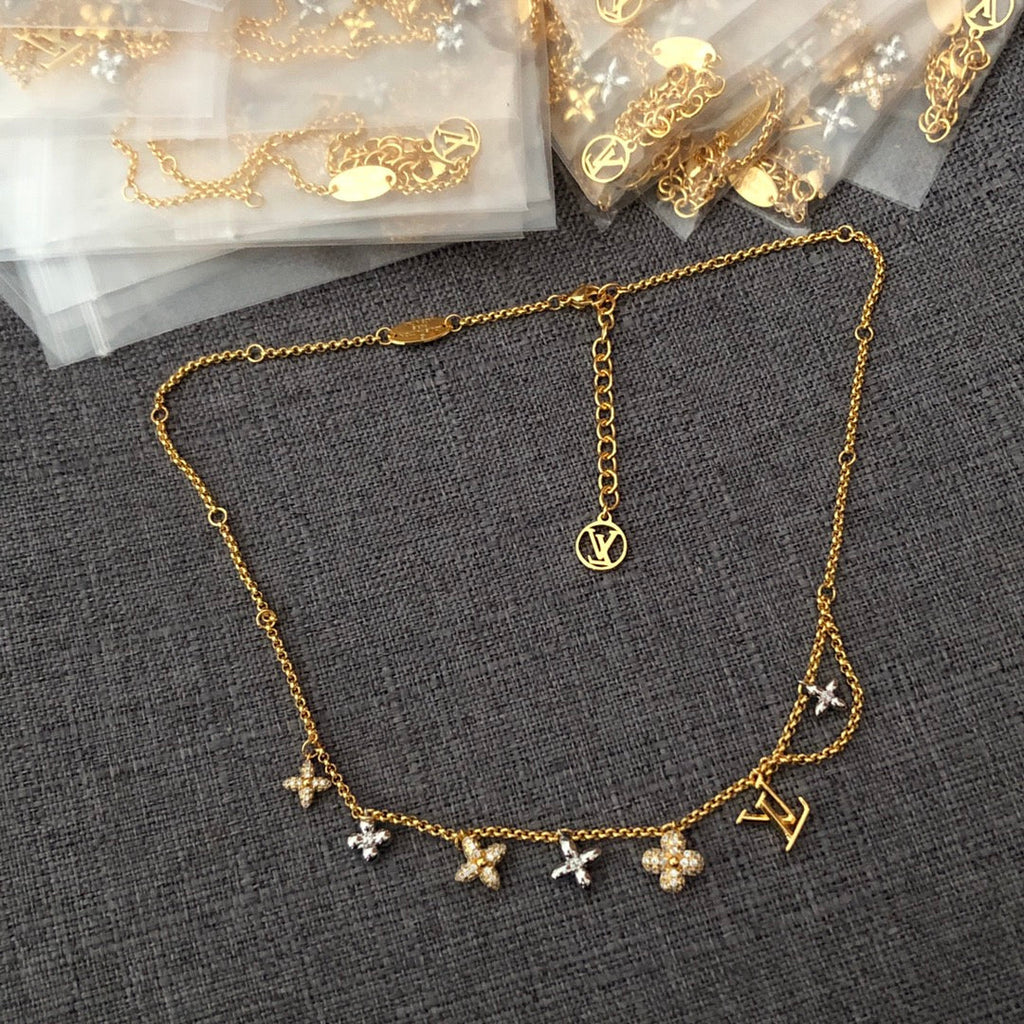 Louis Vuitton Gram Diamond Necklace