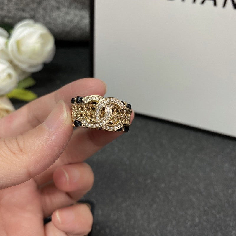 Chanel Strass Diamond Ring - 18K Yellow Gold