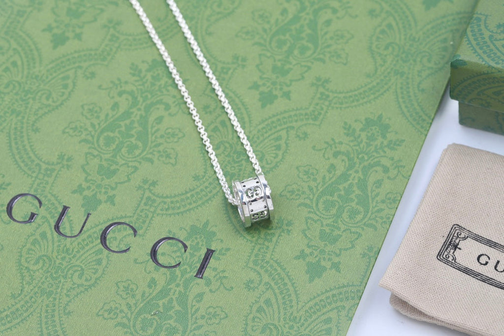 Gucci Double G Icon Twirl Necklace