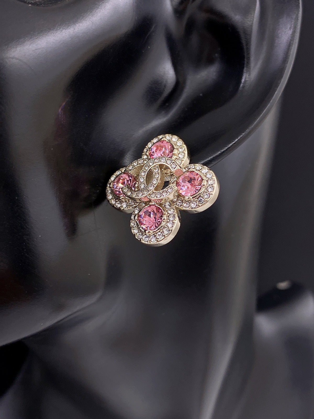 Chanel Pink Diamond Earrings - 18K Yellow Gold