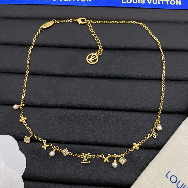 Louis Vuitton Pearl Gold Necklace