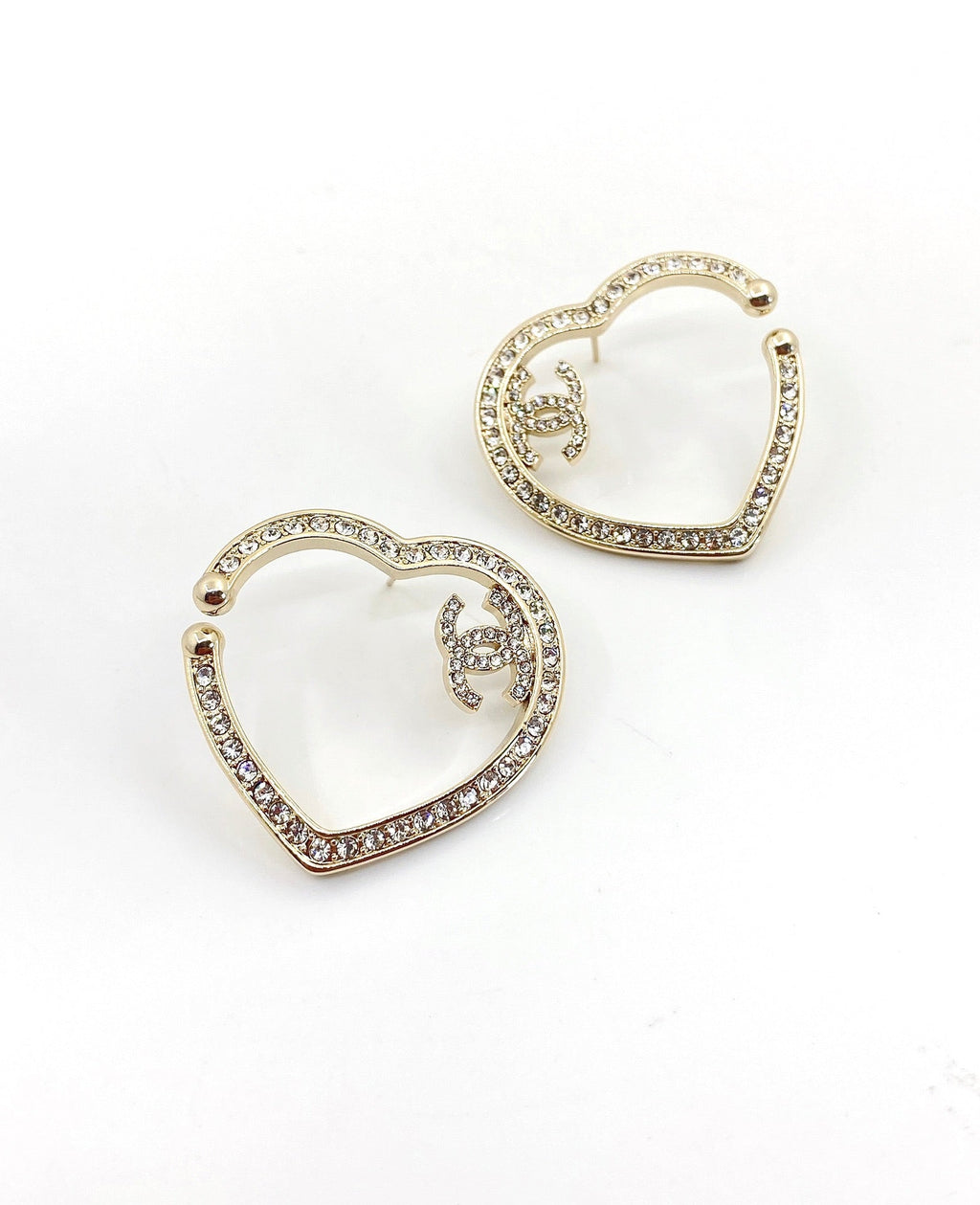 Chanel Diamond Heart Earrings - 18K Yellow Gold
