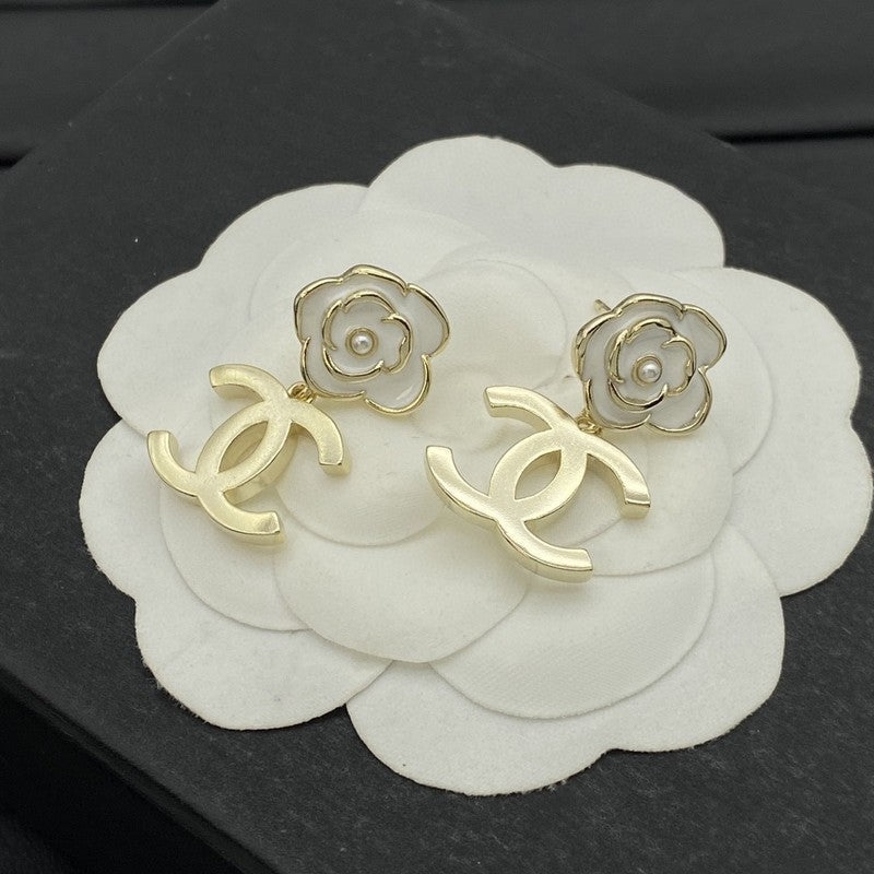 Chanel Camellia Earrings - 18K Yellow Gold