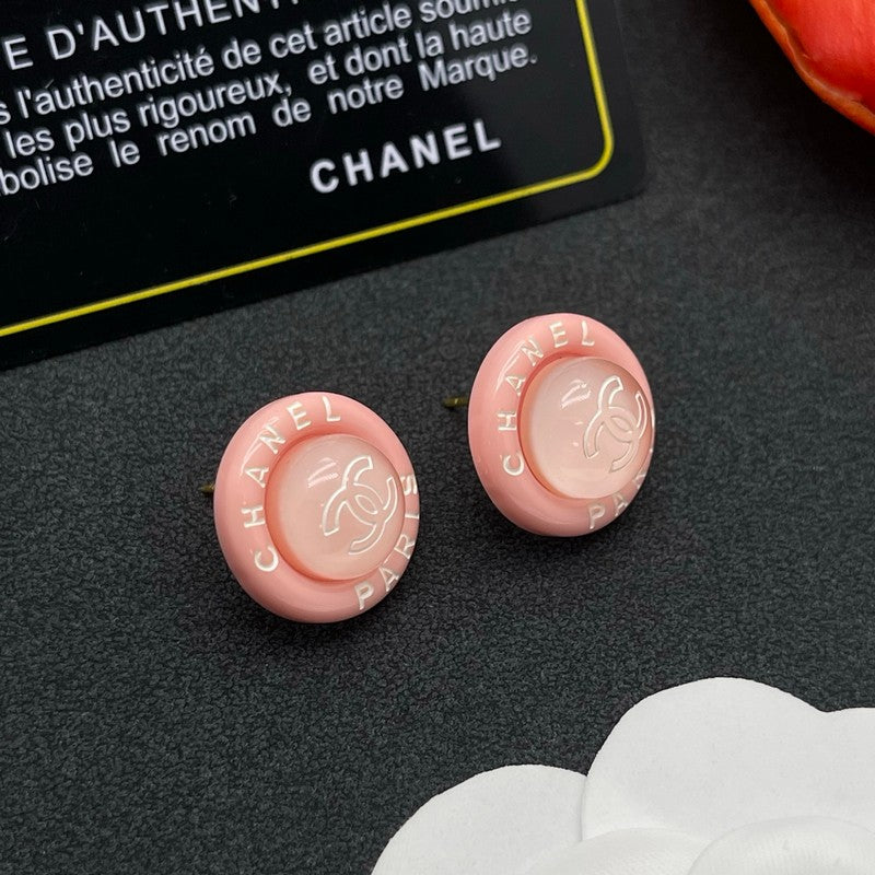 Chanel Pink Round Earrings - 18K Yellow Gold