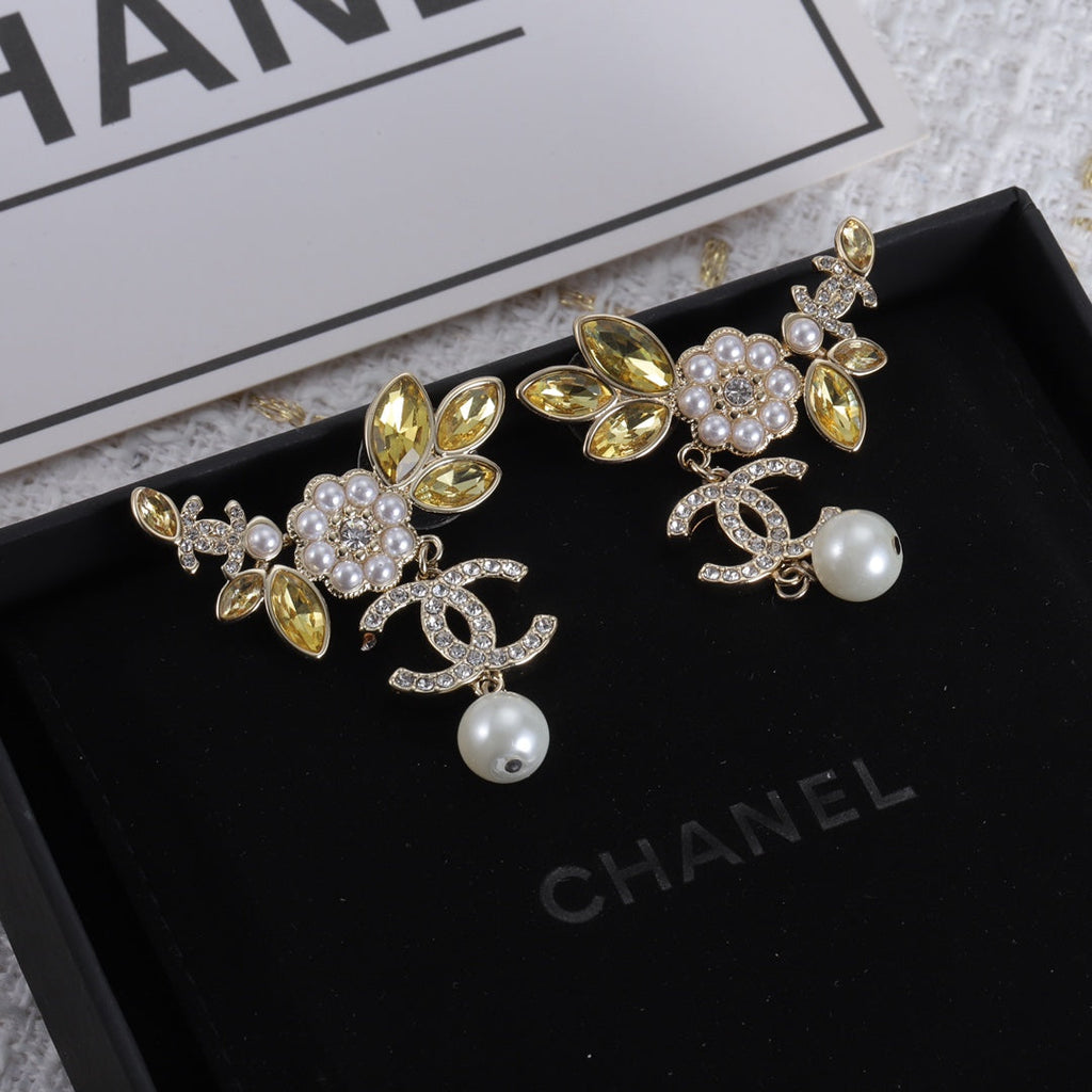 Chanel Flower Crystal Earrings - 18K Gold