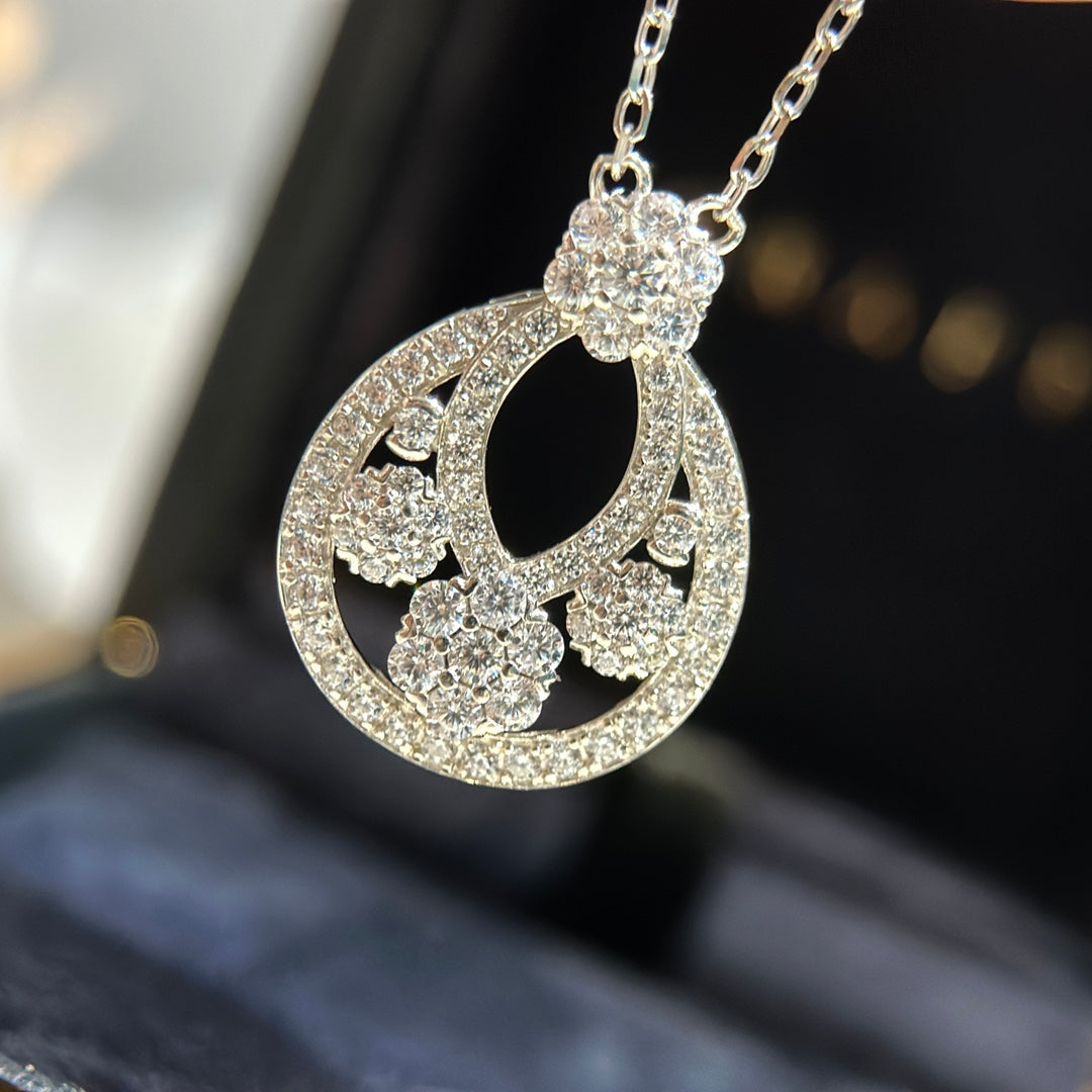 Snowflake Necklace - 18K Gold