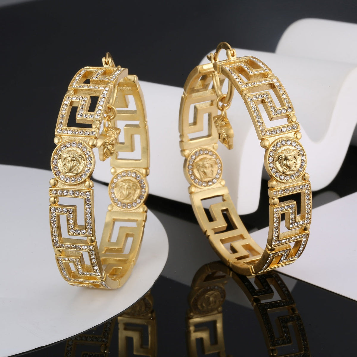 Ver Round Crystal Earrings - 18K Yellow Gold