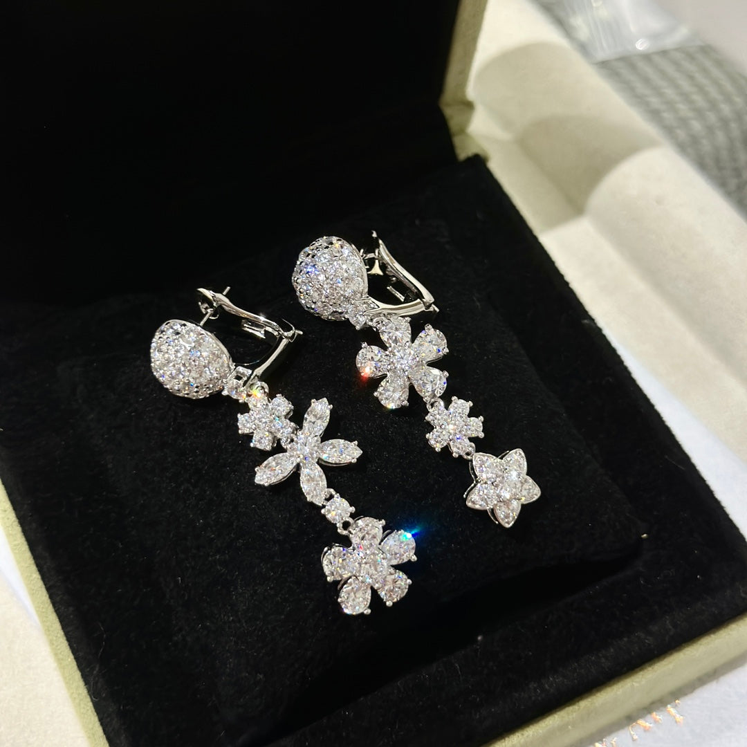 Folie Des Pres Earrings - 18K White Gold