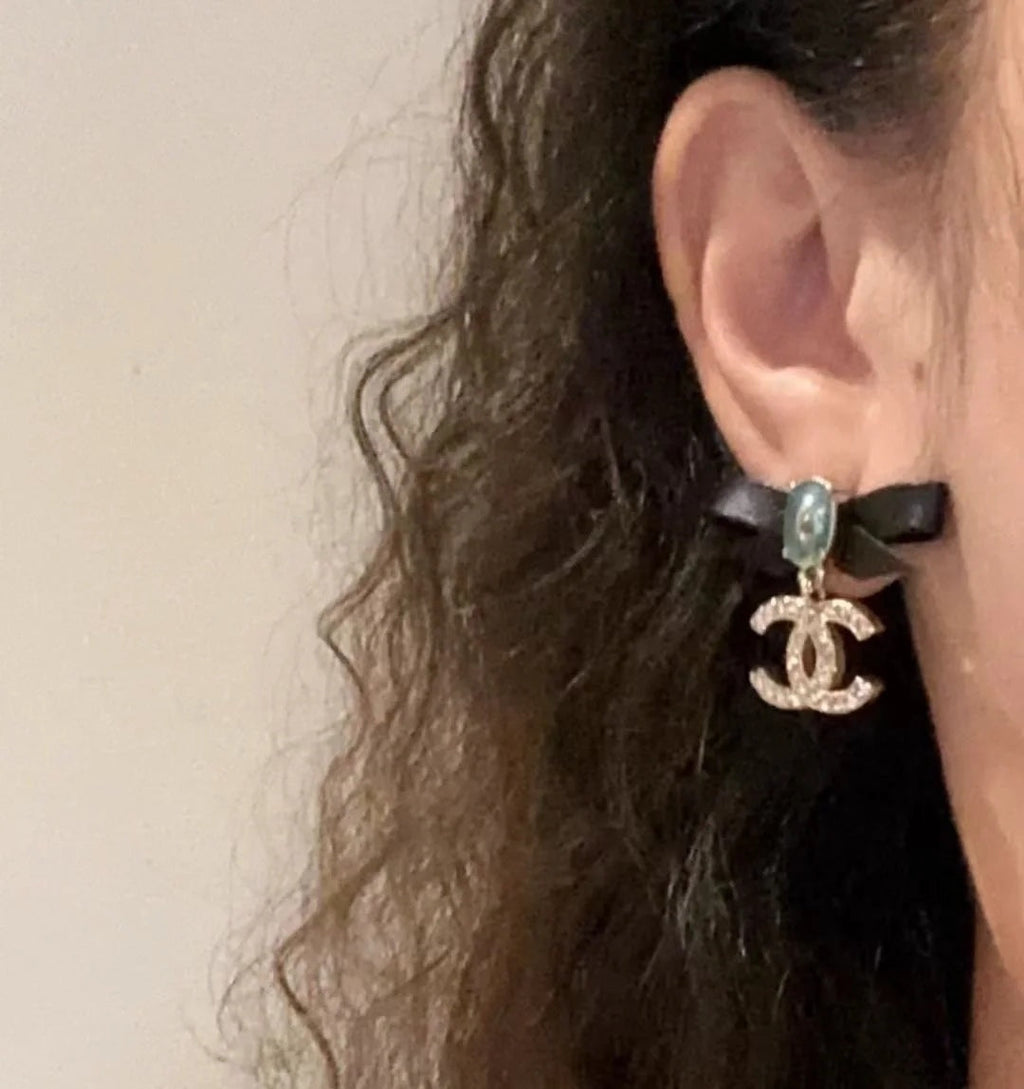 Chanel Bow Earrings - 18K Yellow Gold