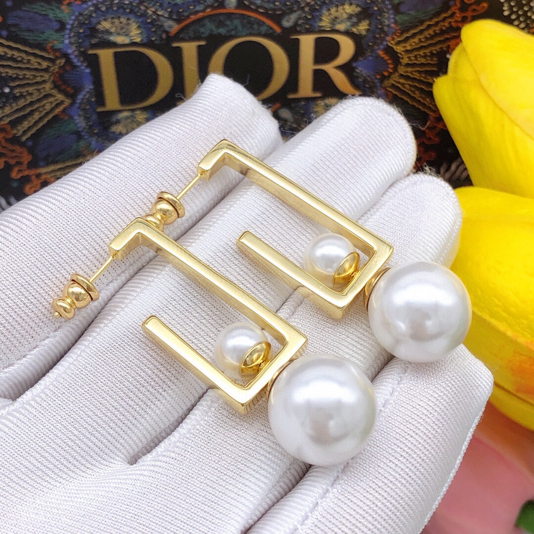 Dior Square Pearl Earrings