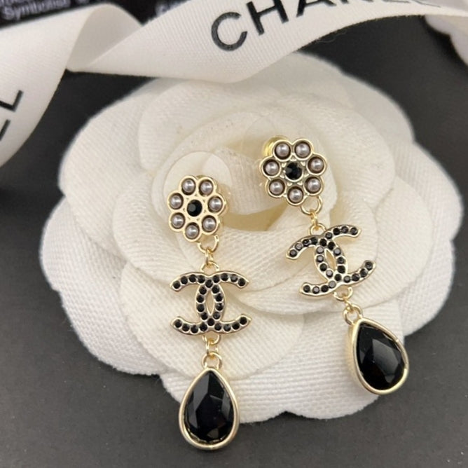 Chanel Black Crystal Earrings - 18K Yellow Gold
