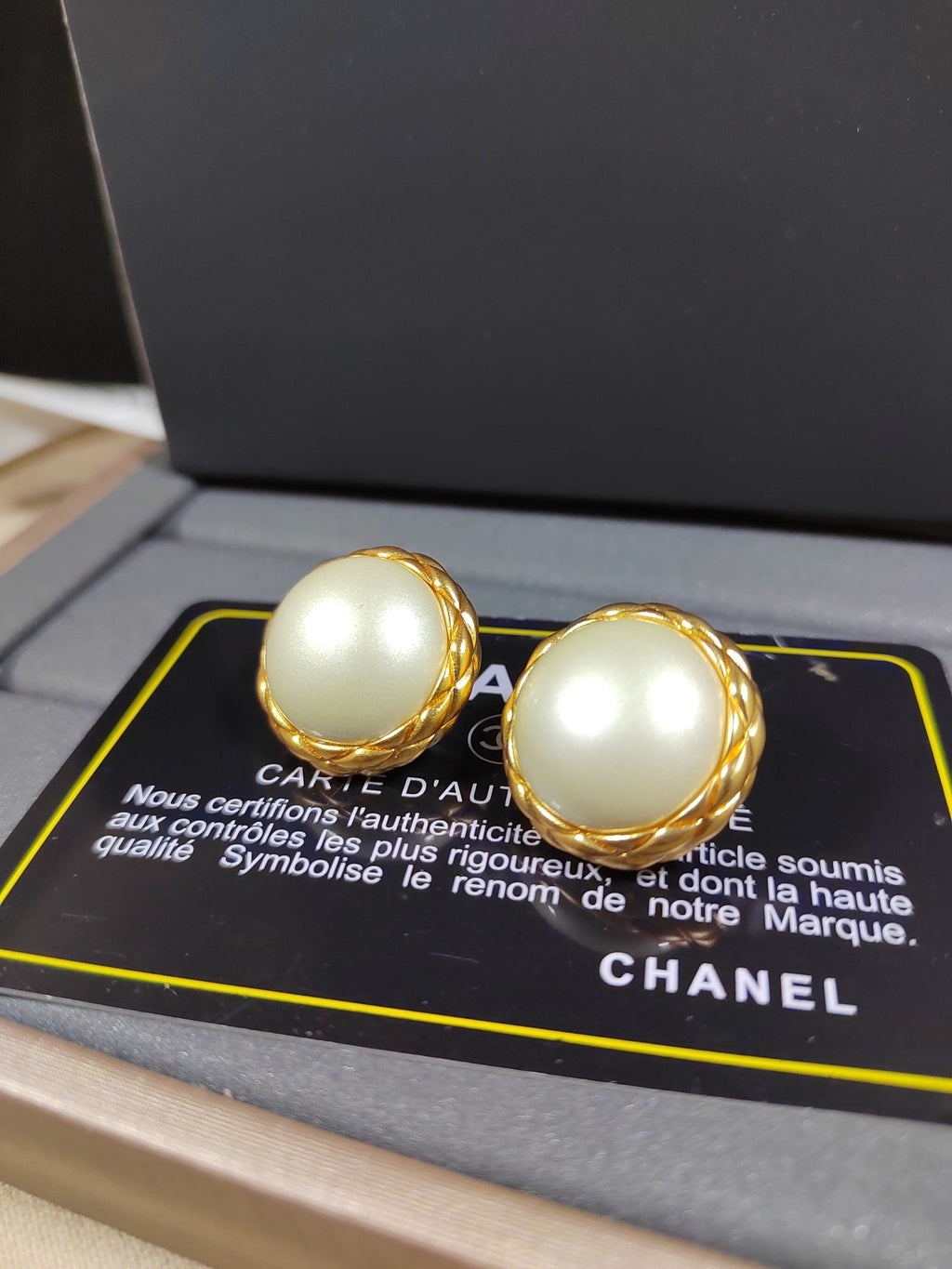 Chanel Round Pearl Earrings - 18K Yellow Gold