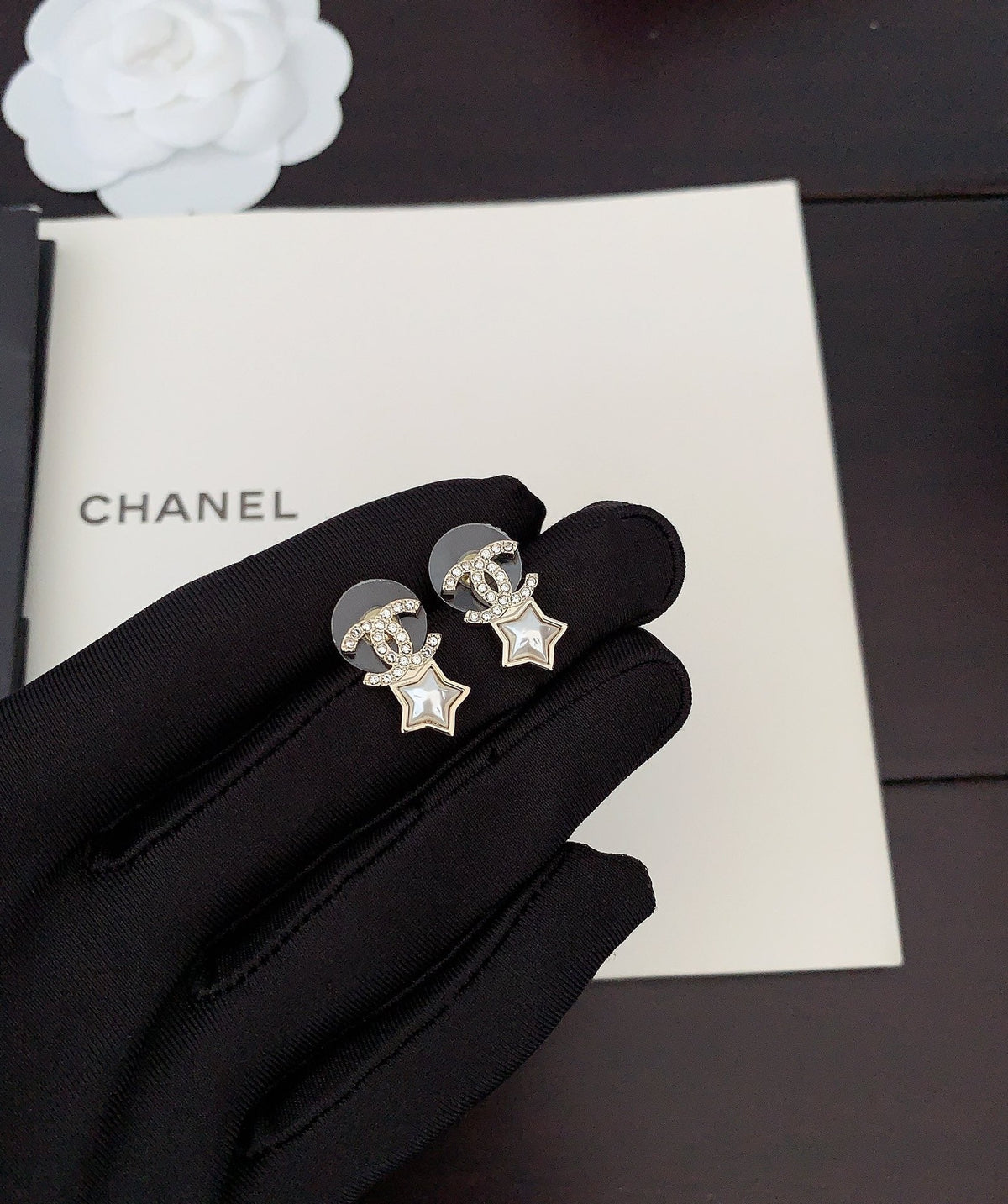 Chanel Star Crystal Earrings - 18K Yellow Gold