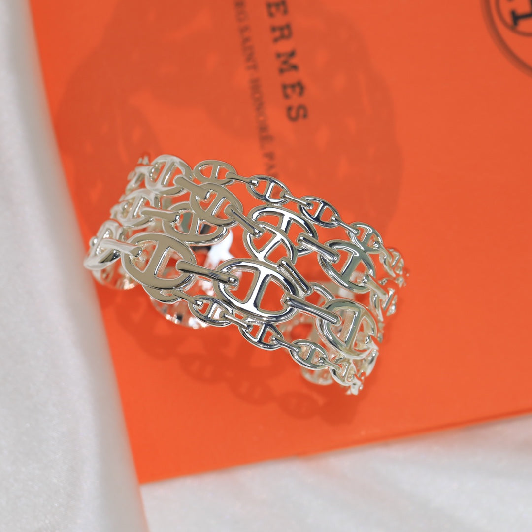 Hermes Chaine D'Ancre Wide Cutwork Bracelet - 18K Gold