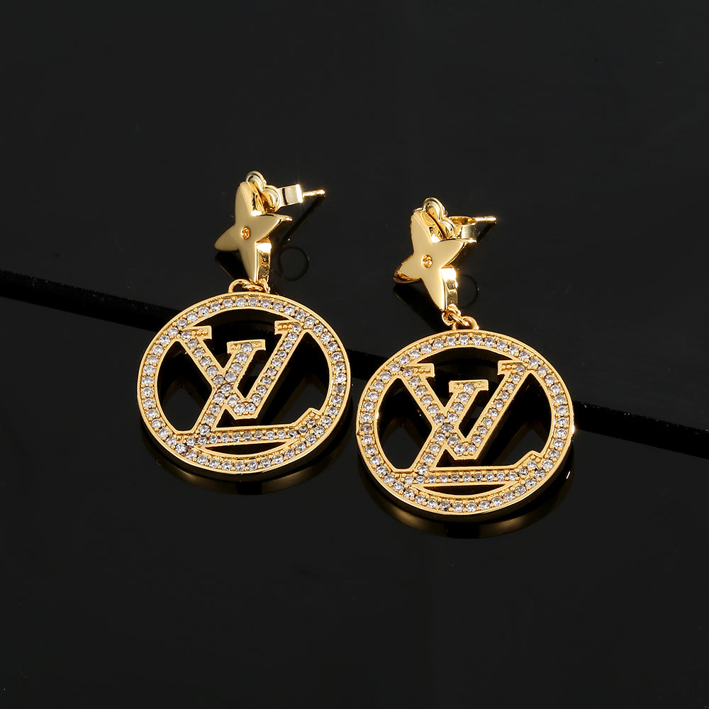 Louis Vuitton Star Pendant Earrings - 18K Yellow Gold