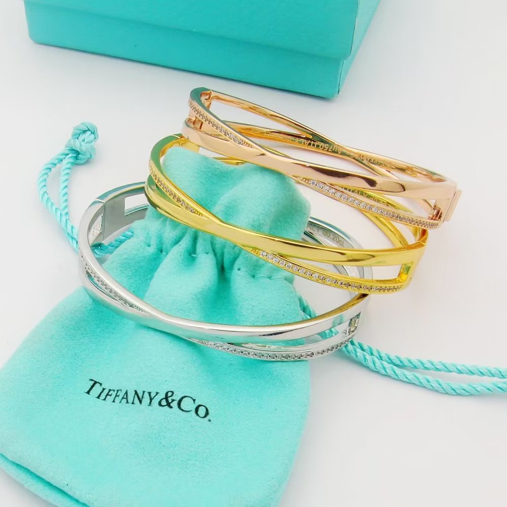 Tiffany Atlas x Narrow Hinged Bangle Bracelet - 18K Gold