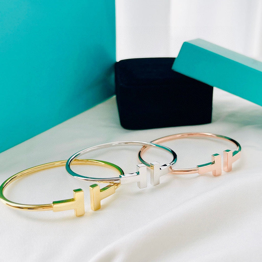 Tiffany Wire Bracelet - 18K Gold