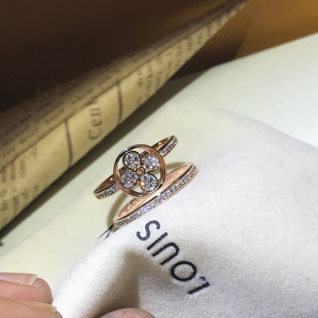 Louis Vuitton Idylle Blossom Two-Row Ring - 18K Gold
